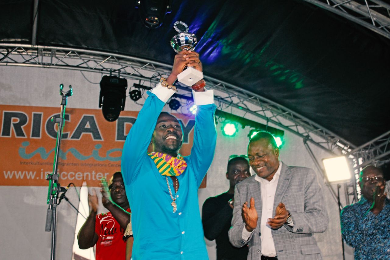 Okyeame Kwame Awarded in Germany