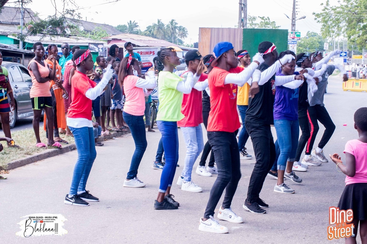 PM Foundation Feeds Over 1000 People On The Street Of New Site -Takoradi