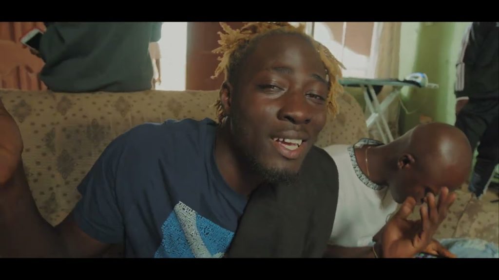 VIDEO: Beeztrap KOTM ft Reggie, O'kenneth & Jay Bahd - Distance Relationship