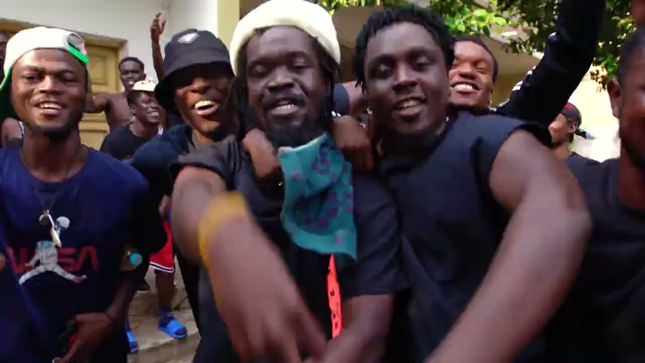 VIDEO: Kweku Smoke x Hordzi - Trapper Of The Year (feat. Kwaku DMC)