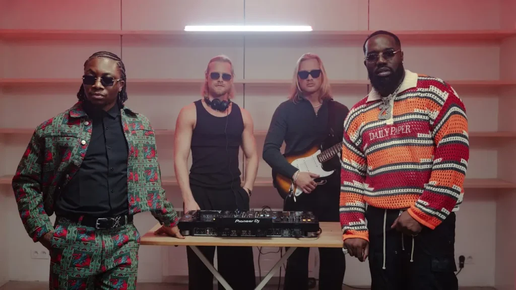 Moonshine - Like Shakira (with Oxlade & Vegedream) [Official Music Video]