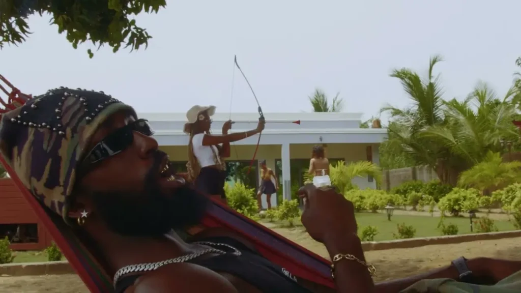 Oseikrom Sikanii - Ronaldinho ft. Xlimkid (Official Video)