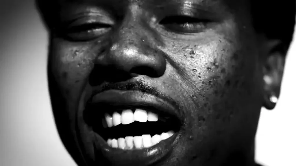 STRAATA - Mantjaka (Official Music Video)