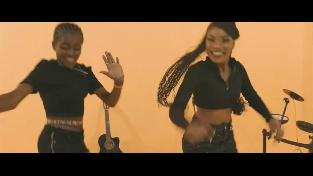 Ofori Amponsah – Isabella (Official Music Video)