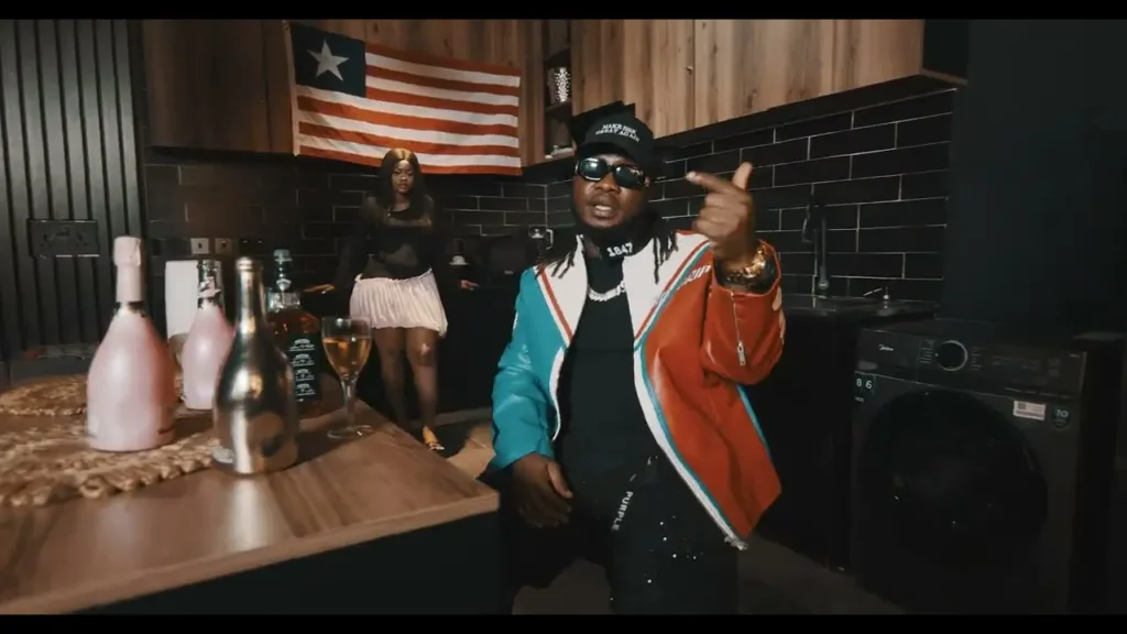 Teddyride ft Kuami Eugene - Fall in Love (Official Video)