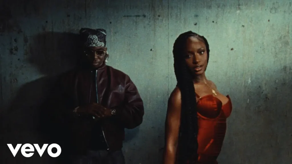 FOLA, Ayra Starr - treat u right (official video)