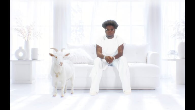 Kuami Eugene - I'm Hurt (Official Music Video)
