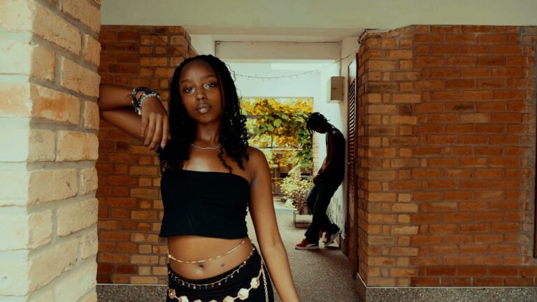 M.anifest - HANDKERCHIEF (Official Video)